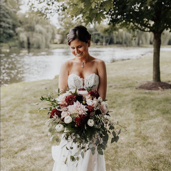 Meet your Posher, Molly - Picture 1 of 1